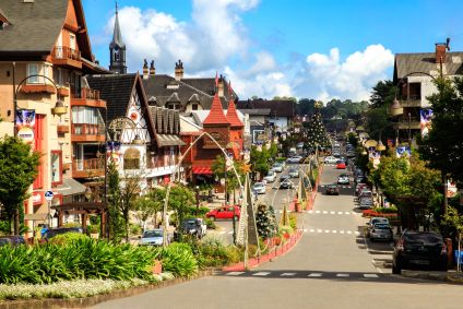 Avenida Borges de Medeiros, principal do centrinho de Gramado