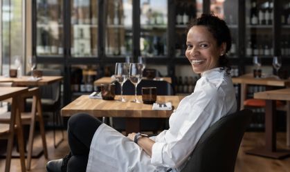 Do Vidigal ao Louvre: conheça a chef brasileira que assumirá restaurante no museu em Paris