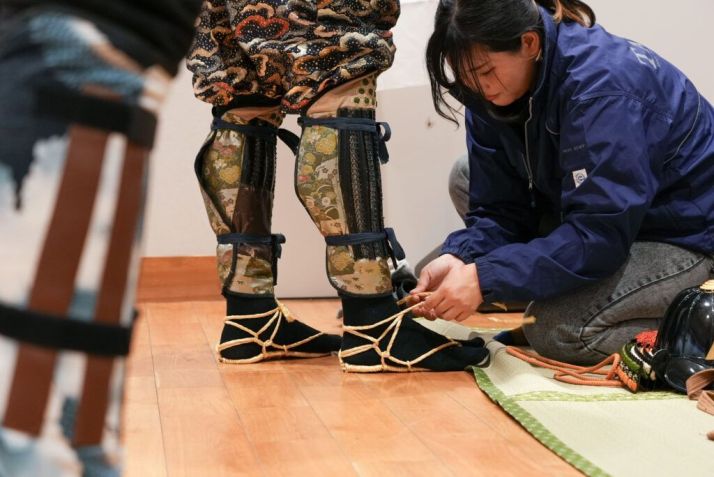 Dada a sua história e um castelo verdadeiramente imponente, fazia sentido dar aos visitantes uma visão de Odawara, tornando-os senhores (daimyo) do domínio – incluindo os trajes./ Reprodução/Odawara Guide