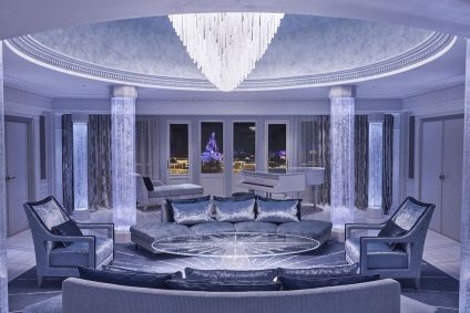 Sala de estar da Royal Suite Frozen, no Disneyland Hotel, em Paris