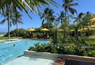 Mahré Hotel e a tríade do paraíso: gastronomia, conforto e o mar de Milagres