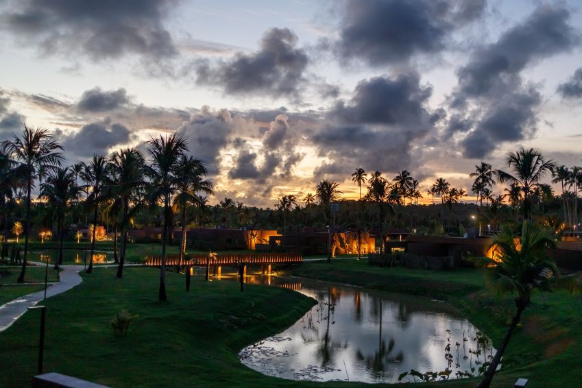 As suítes ficam todas espalhadas ao redor do grande lago / @ruinagaefotografia