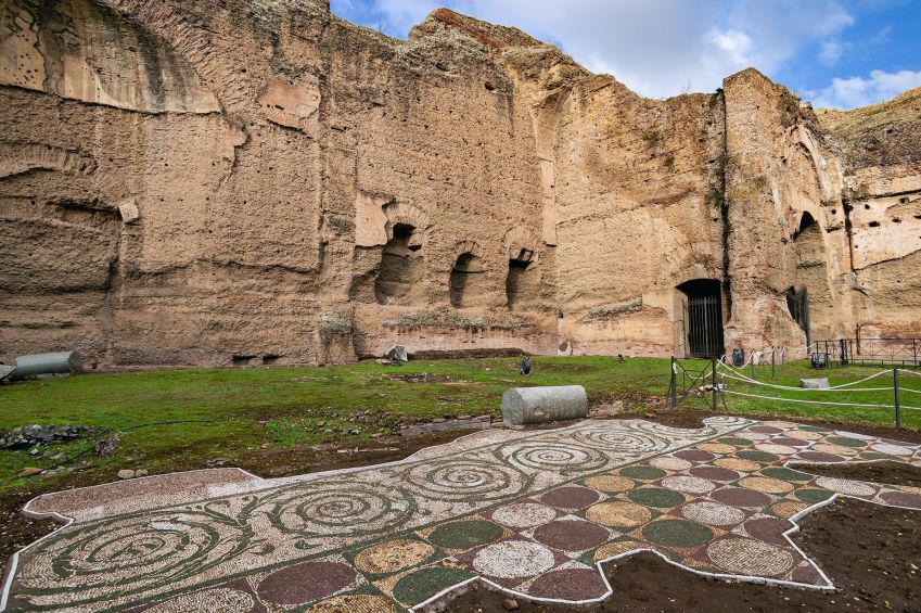 As termas de Caracalla foram construídas a partir de cerca de 5.000.000 toneladas de pedra./ leventina/iStockphoto/Getty Images via CNN Newsource