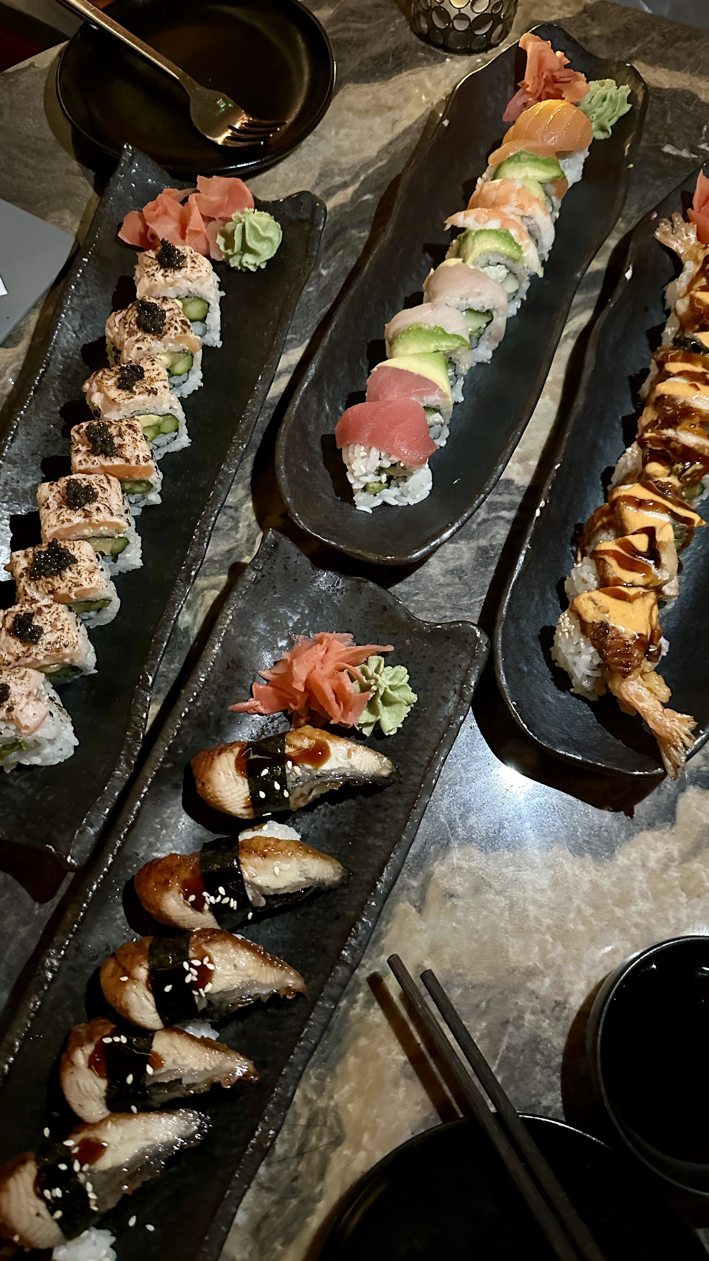 Comida japonesa faz parte do menu do St. Regis Bar / Tina Bini