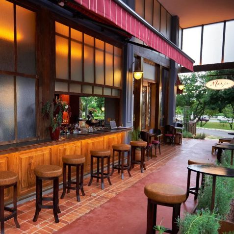 Marie Cuisine tem bar externo voltado para a rua / Reprodução/Instagram/@mariecuisinebrasilia