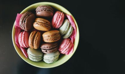 Onde comer macarons em Paris, o doce que chegou à França no século XVI