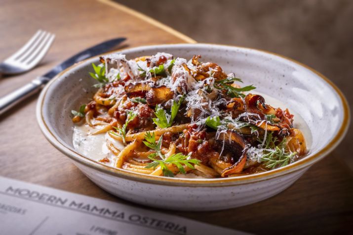Bucatini all'Amatriciana, Modern Mamma Osteria / Mário Rodrigues