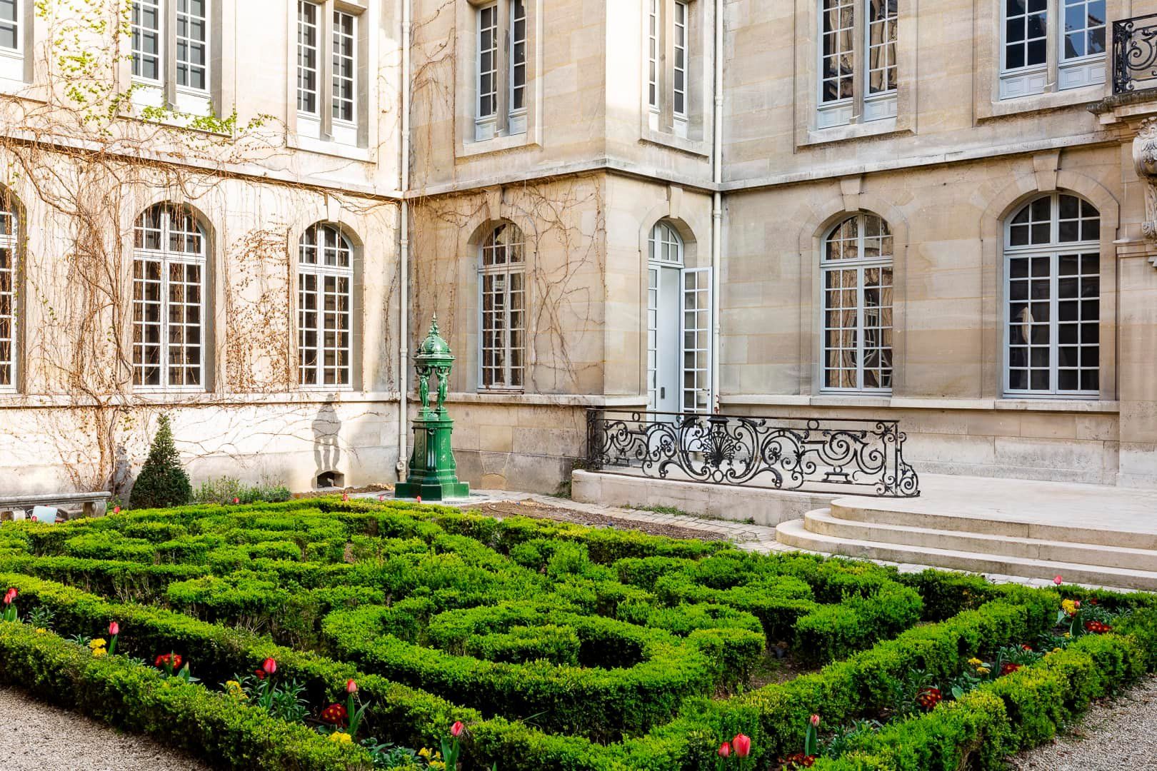 Carnavalet é dedicado à história de Paris. Na época dos Jogos, espaço receberá uma mostra temporária / Reprodução Facebook