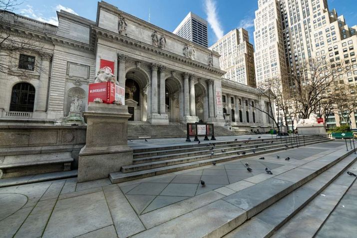 Escadarias da Biblioteca Pública de Nova York serviram como cenário para filmes e séries • Picryl