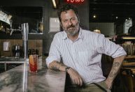 Premiada A Pizza da Mooca, em SP, ganha carta de drinques de Alê D'Agostino