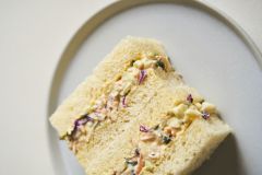 Shokupan Salada pang com ovo