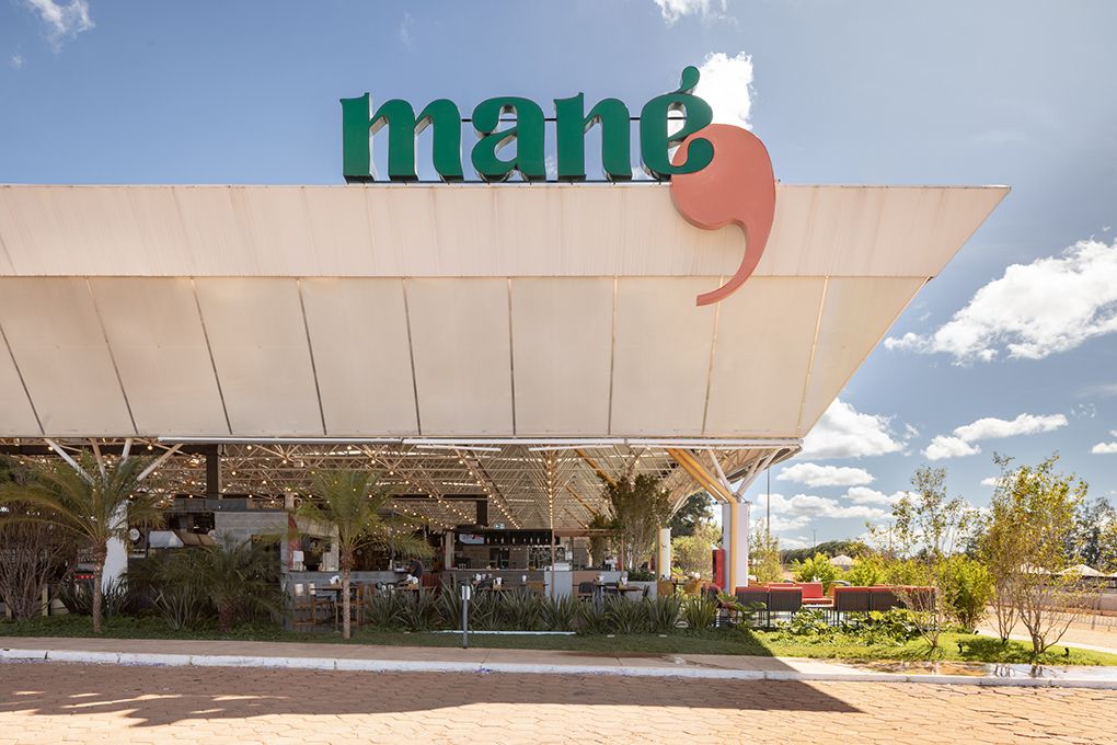 Fachada do Mané Mercado Vírgula, em Brasília