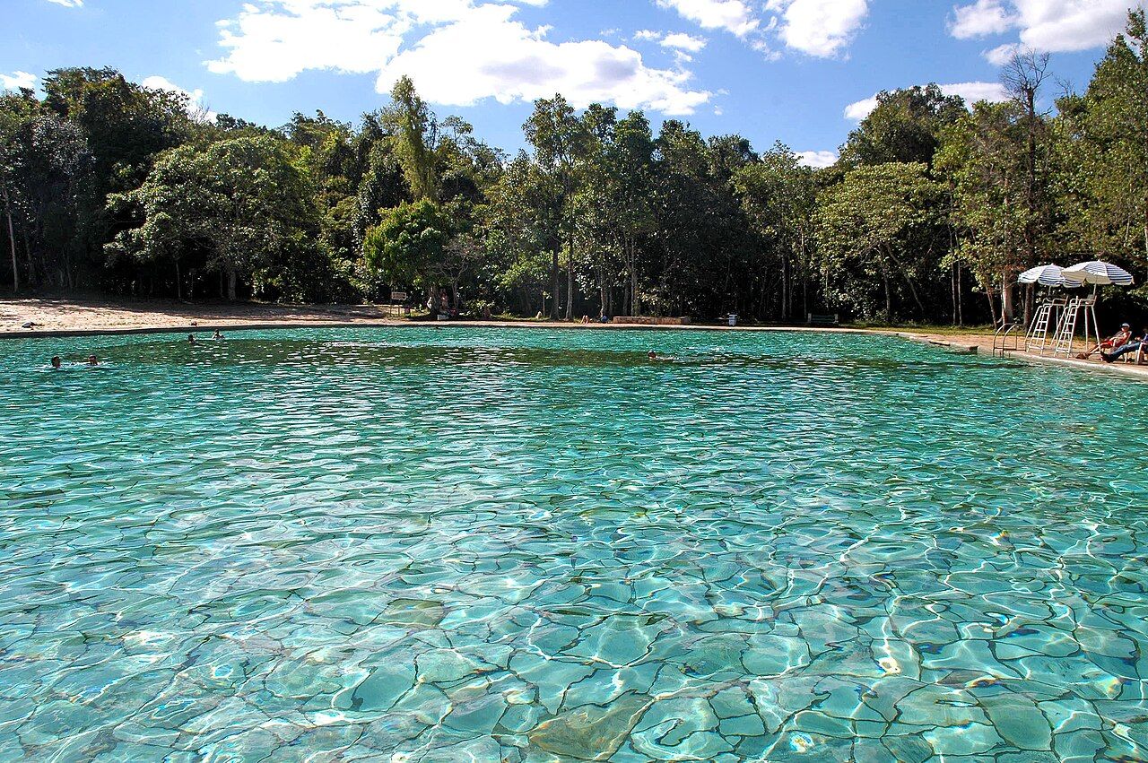 Piscina de água mineral do Parque Nacional de Brasília