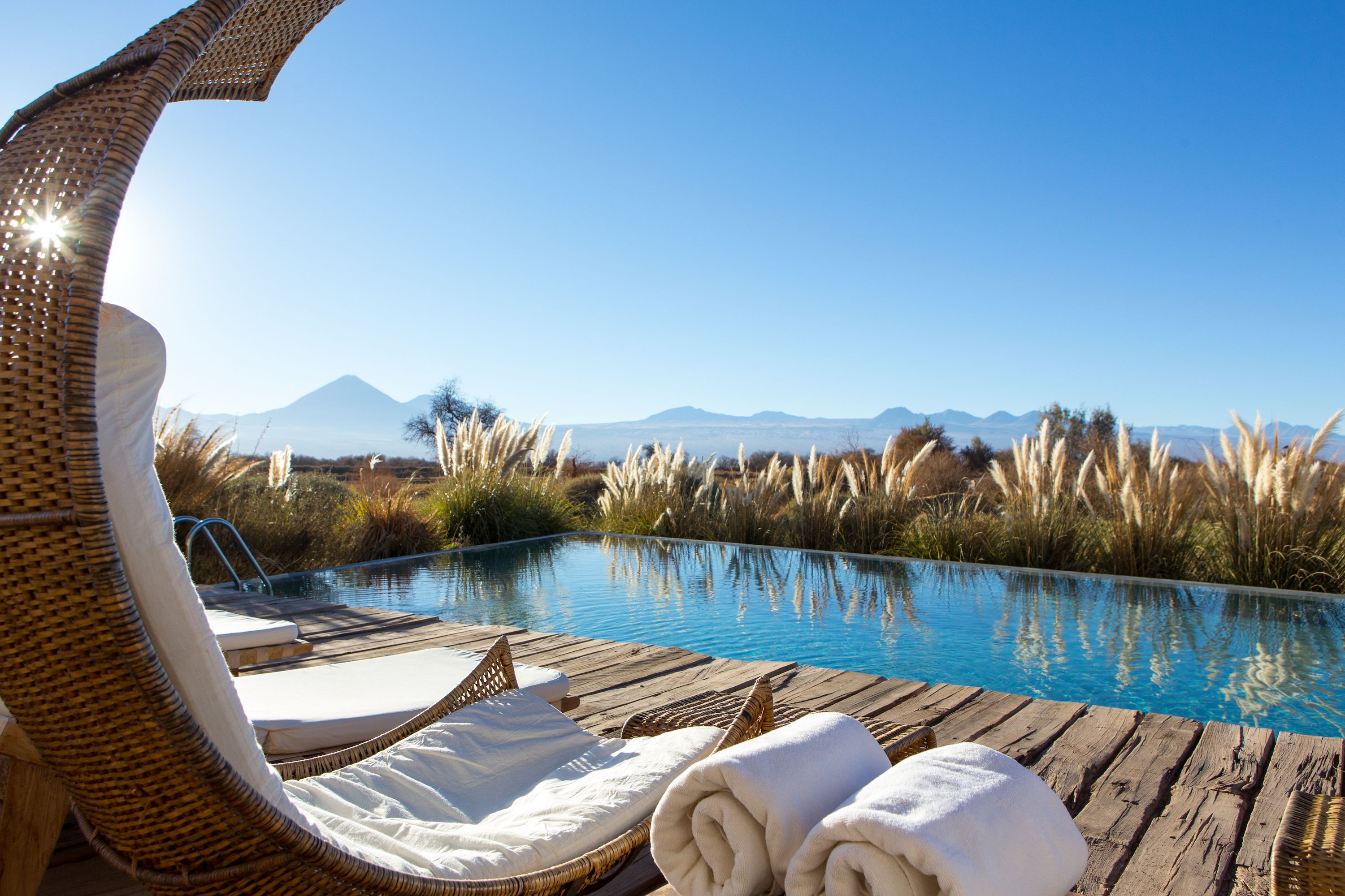 piscina hotel tierra atacama