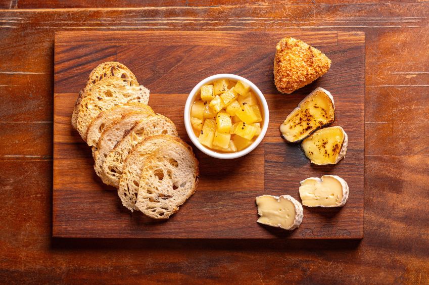 Tartuferia serve tábua de queijos diversos durante Roteiro Gastronômico / Divulgação