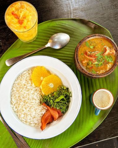 Dois de Fevereiro • Bruno Calixto