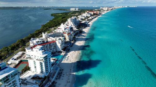 A história de Cancún como um enorme resort começou há 50 anos