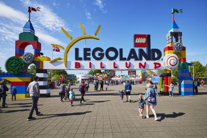 Entrada do Legoland Billund, parque original da Lego na Dinamarca
