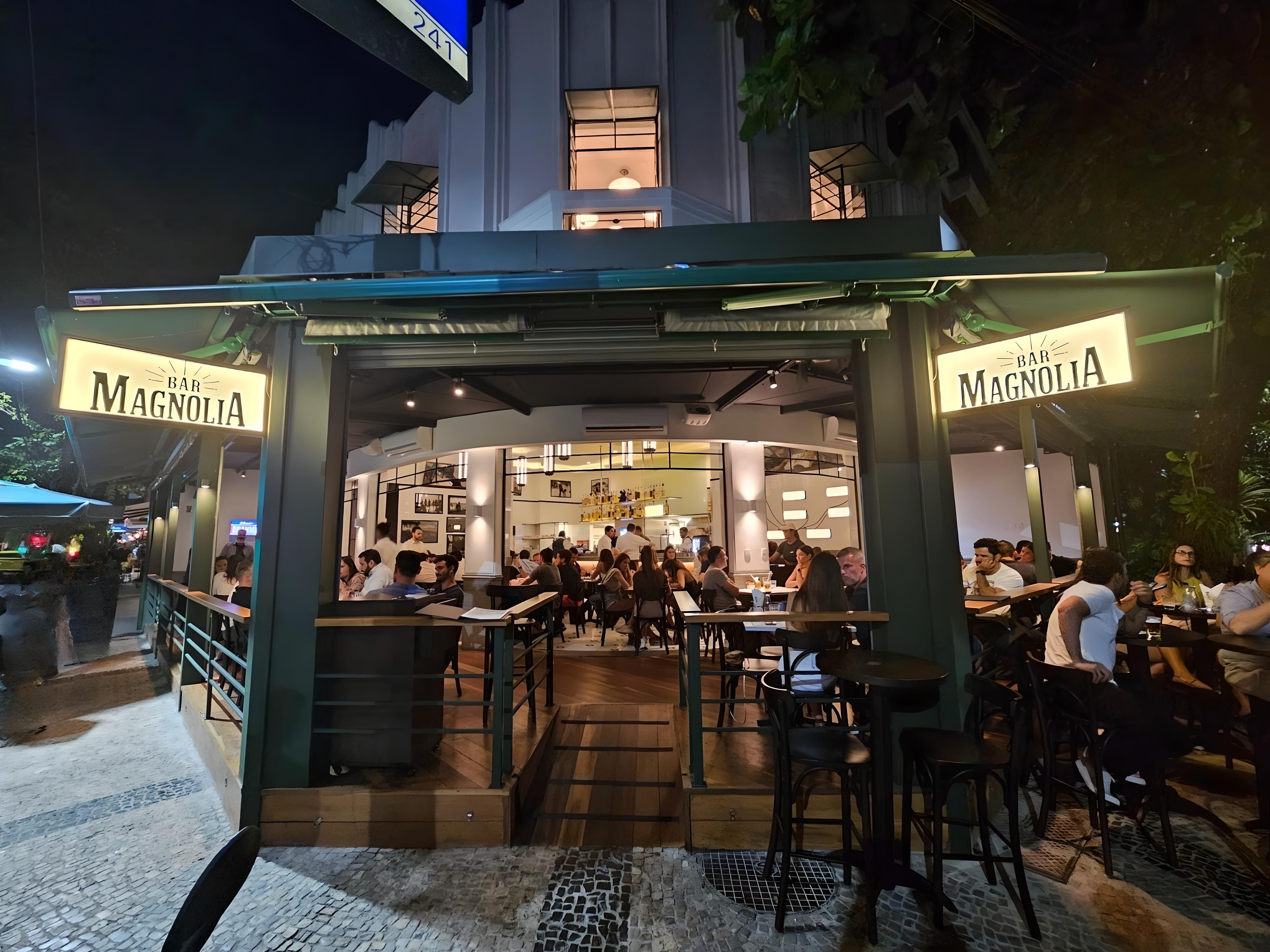 Fachada Magnolia Bar