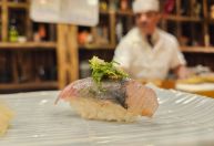 Nascido em SP, Sushi Vaz leva seu imperdível omakase para o Leblon