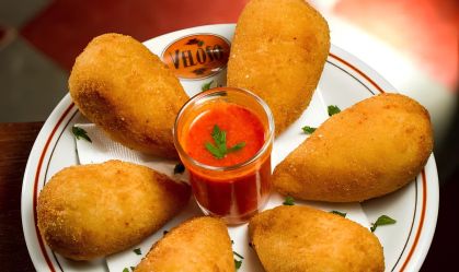 Onde comer coxinha em São Paulo? Daniela Filomeno indica suas prediletas