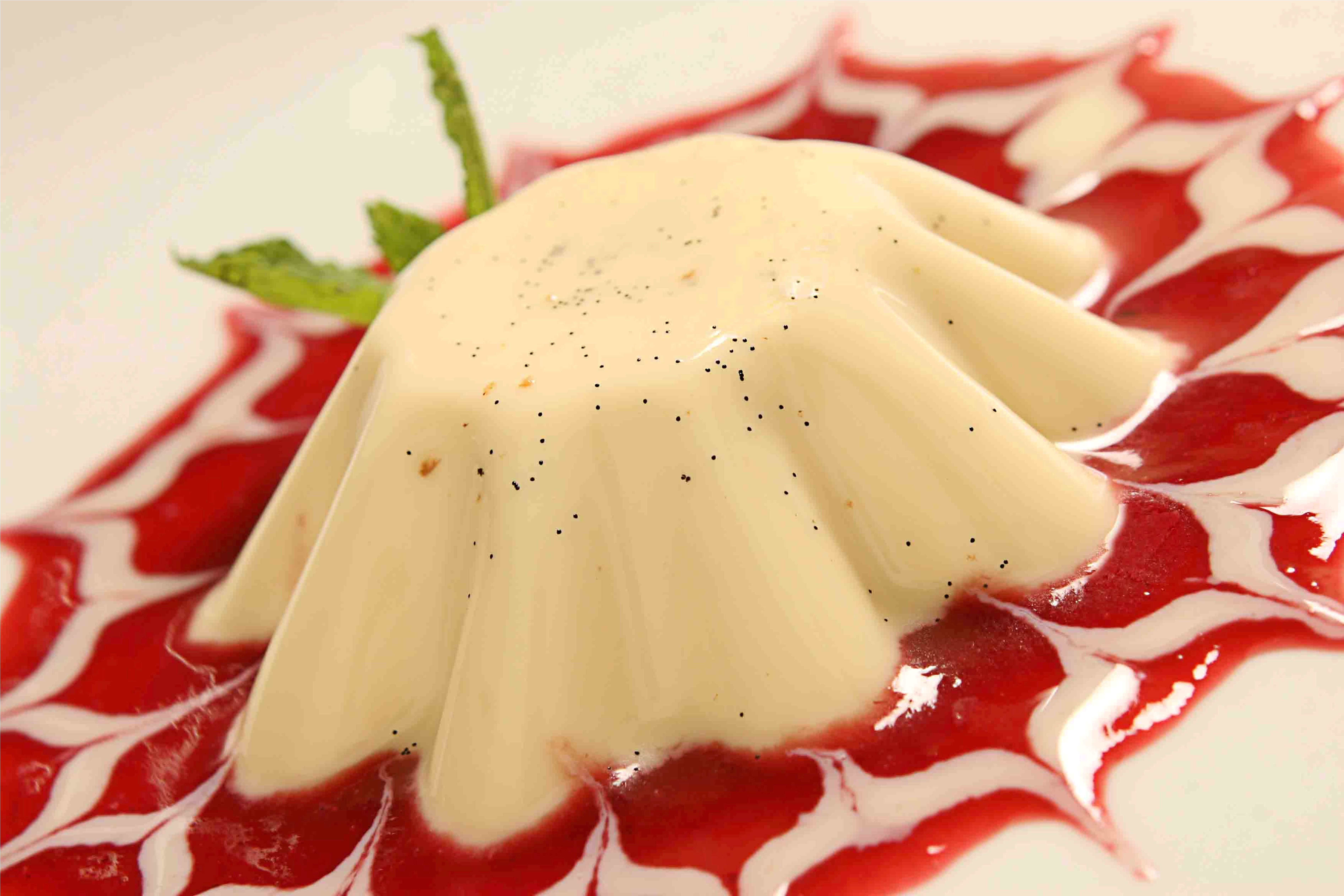 Panna cotta do Aguzzo Cucina; vendas serão revertidas para ajudar o RS / Divulgação