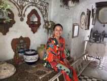 Daniela Filomeno no interior de um antigo palácio na casbá de Argel, na Argélia