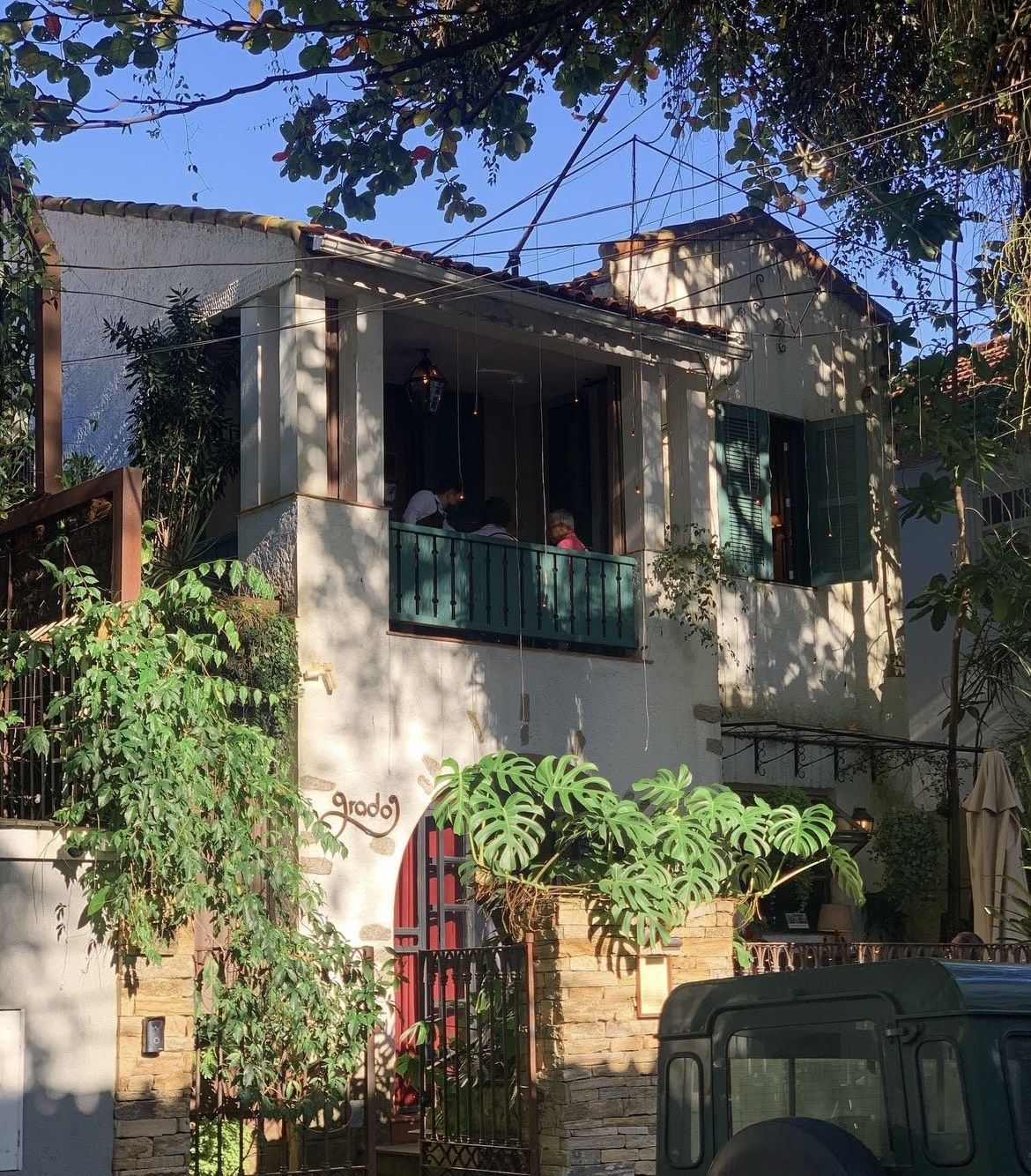 Casa de 1942 abriga o excelente Grado, no Jardim Botânico / Reprodução Instagram