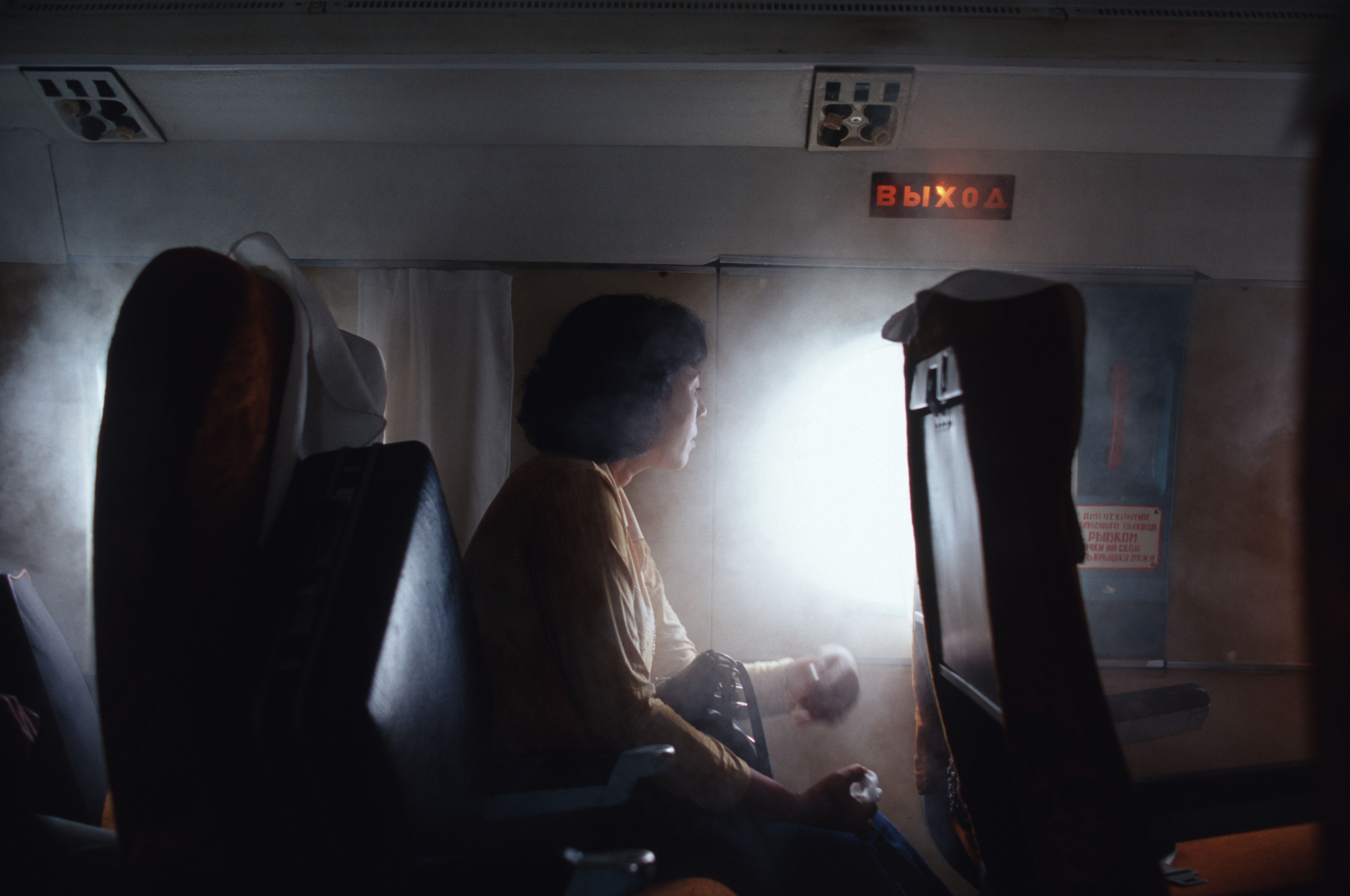 Névoa dentro de avião assusta passageira no Camboja