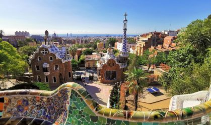 De Barcelona a Xangai: os incríveis cenários dos desfiles da temporada