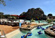 Resort no interior de SP ganha nova área com montanha-russa aquática