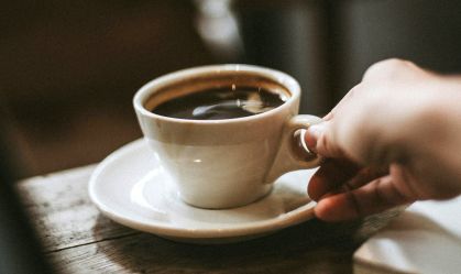 Benefícios da cafeína: estimulante natural usado a favor dos exercícios físicos