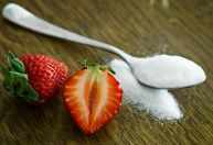 Mascavo, refinado, demerara: há diferença entre os tipos de açúcar?
