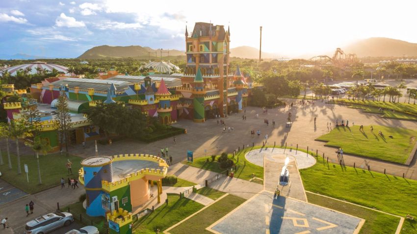 Beto Carrero World fica em Santa Catarina e é um dos principais parques de diversão da América Latina / Reprodução/Facebook