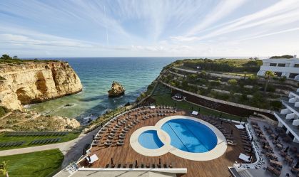 Algarve é destino ideal para o verão europeu, que prova ser multifacetado