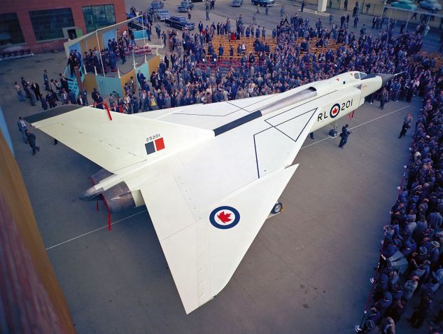O design do avião era dominado pelas grandes asas em forma de delta, projetadas para facilitar o voo em velocidades supersônicas / DND Image/RCAF History and Heritage Archive