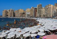 Por que passar férias no mar Mediterrâneo pode ser prejudicial à saúde?