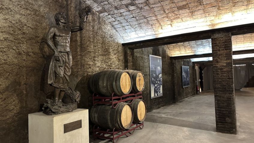 Casa museu da Freixenet, na região de Penedès, conta a história da marca e guarda rótulos emblemáticos / Tina Bini