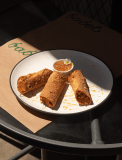 Cannoli mineiro recheado com pernil