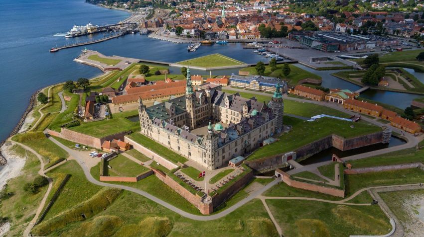 Castelo é Patrimônio da Unesco e ficou famoso por ter inspirado Shakespeare a criar o castelo fictício de Hamlet / Thomas Rafn-Larsen
