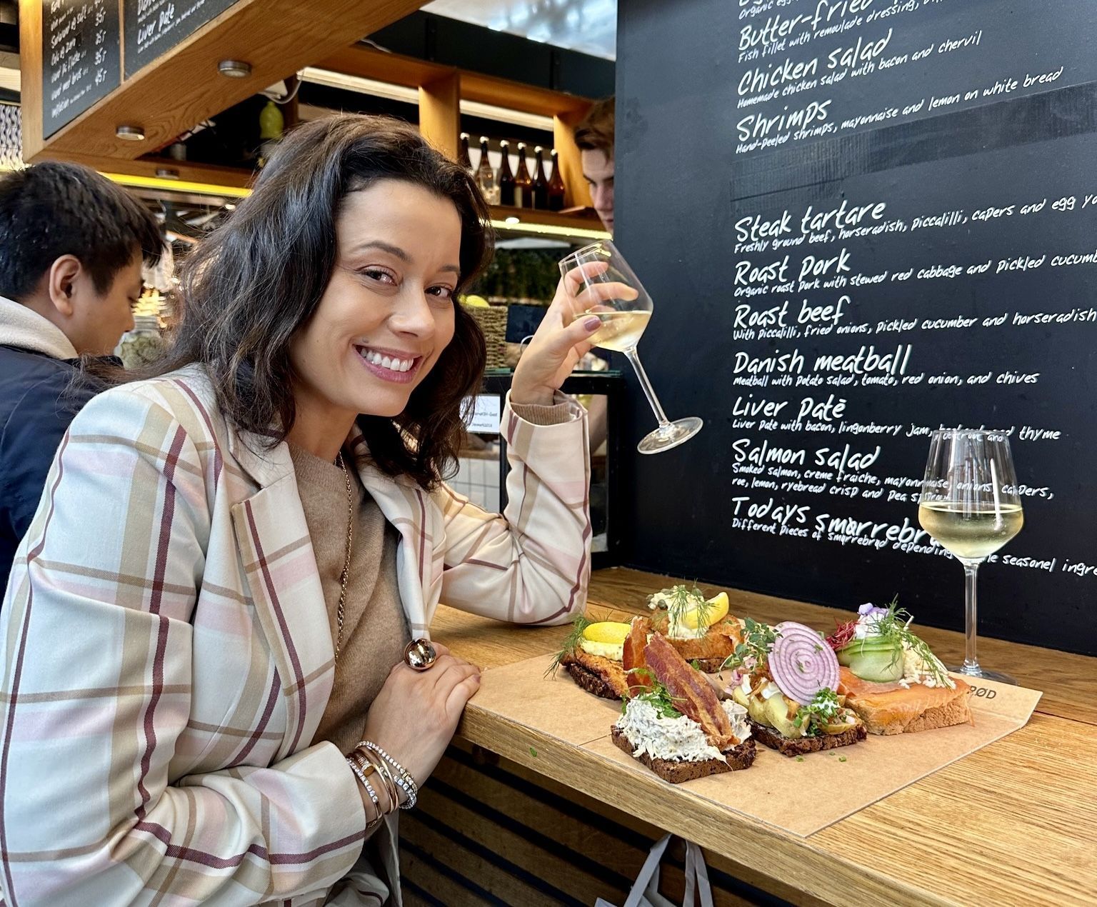 Daniela Filomeno no mercado Torvehallerne, em Copenhague