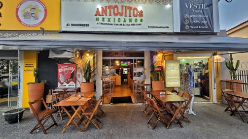Fachada do Antojitos