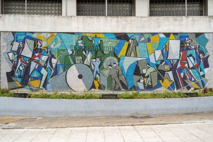 Mural de Di Cavalcanti no térreo do Hotel Jaraguá