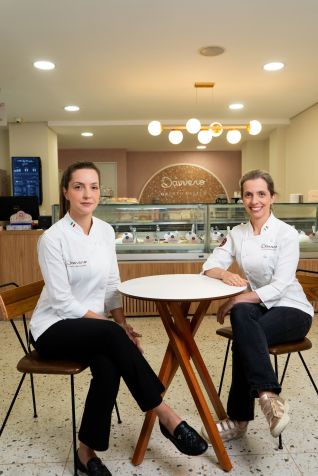 Suellen e Debora Ferrari, as irmãs à frente da Davvero • Divulgação