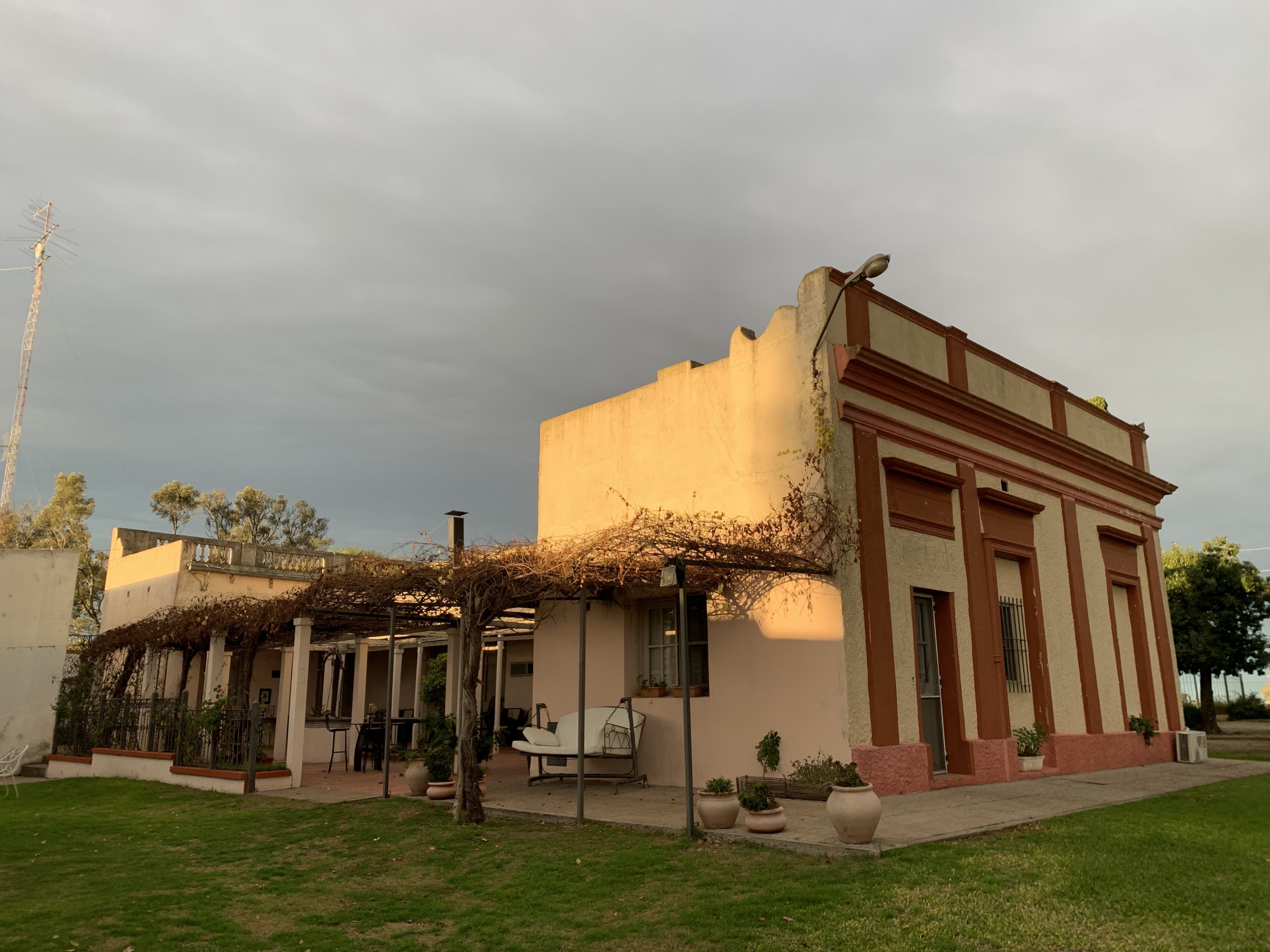 Família Zubizarreta produz vinhos desde 1957 com duas gerações na ativa em um revigorante momento de sua produção vinícola • Giuliana Nogueira