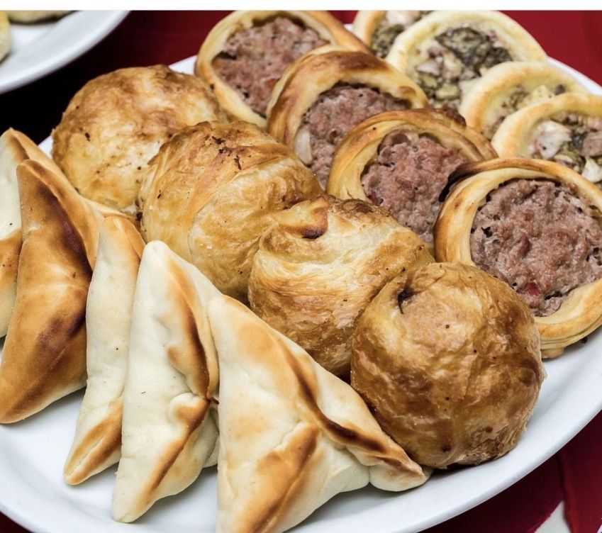 História do Halim começa em 1964, quando família de libaneses desembarca no Brasil em busca de melhores condições de vida. Restaurante funciona no bairro do Paraíso e traz delícias árabes, com destaque para os salgados • Reprodução Instagram Halim
