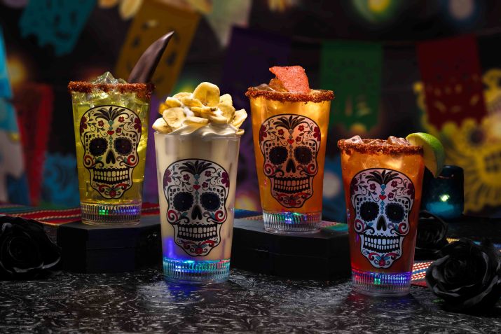 Coquetéis especiais criados para o Halloween Horror Nights at Universal Studios Hollywood• Divulgação