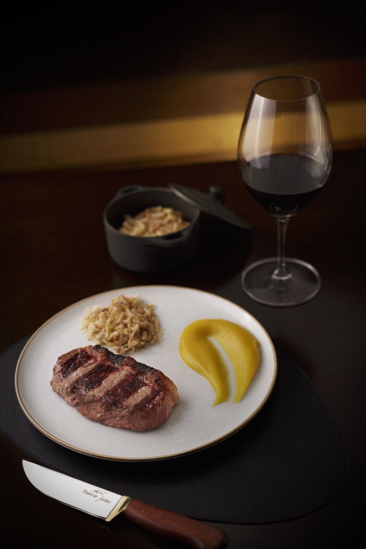 Harmonização de carne com vinho do restaurante Pobre Juan • Lúcio Cunha