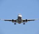 Aeroportos da UE devem mudar limite de 100 ml de líquidos na bagagem de mão