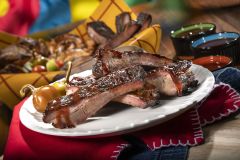Costelas defumadas do menu do Roundup Rodeo BBQ, no Disney&#039;s Hollywood Studios